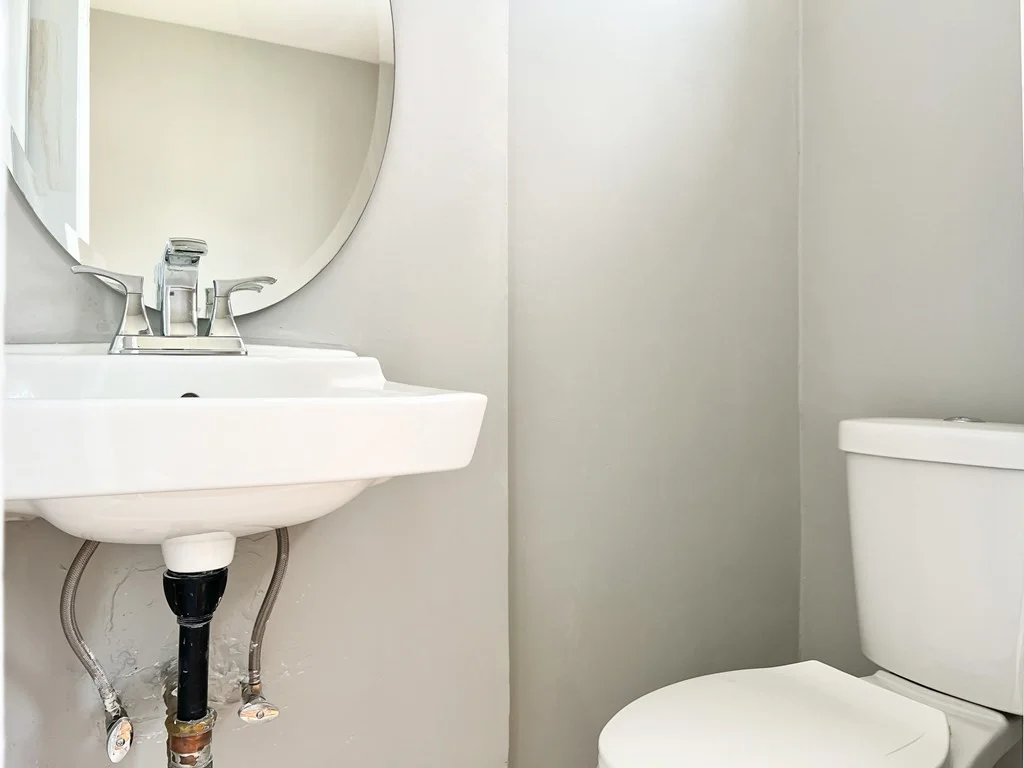 642 Moody St, Waltham