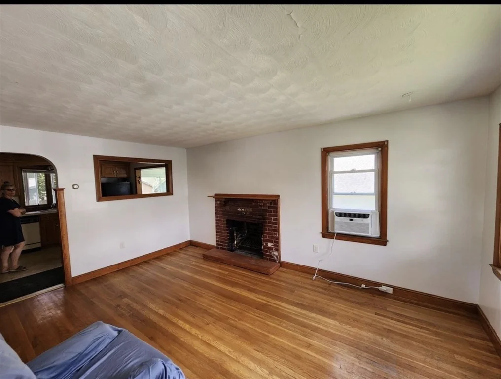 9 Gregg St, Woburn
