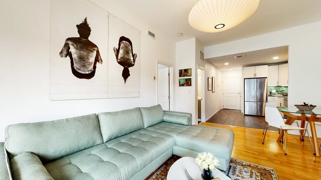 23 Bay State Rd, Back Bay