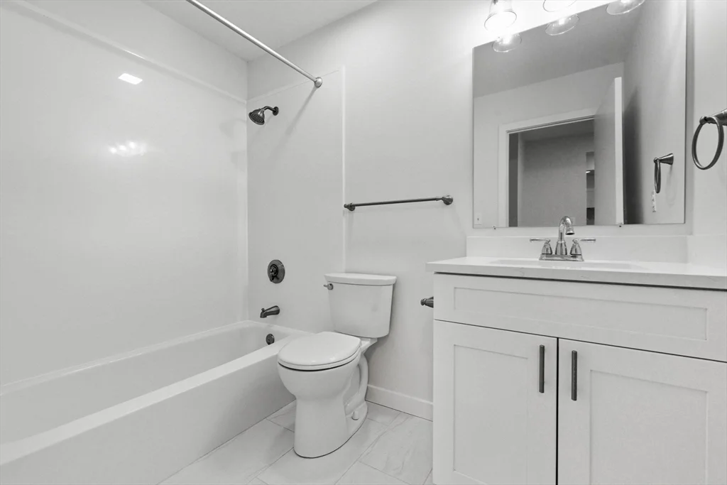 30 Monument Sq, Charlestown