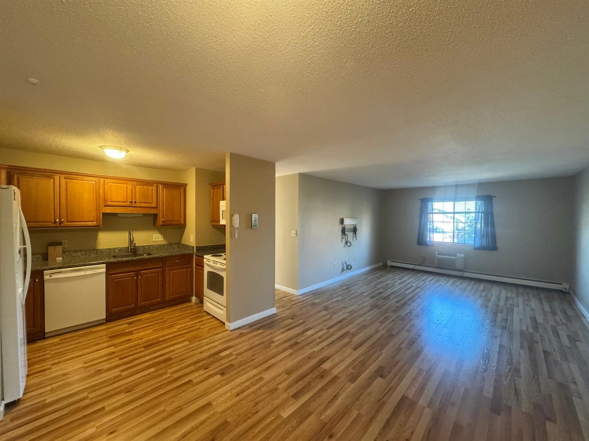 474 Broadway, Magoun Square