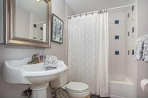 35 Maple St, South Side