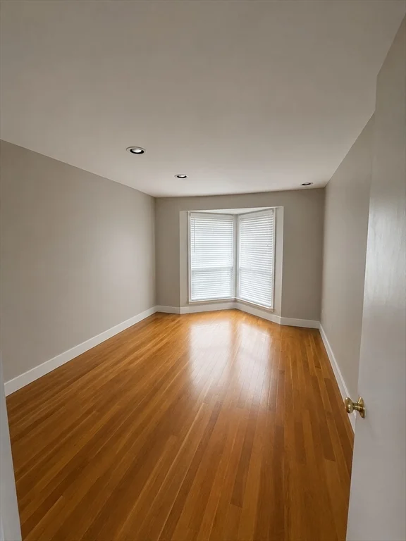 66 Vincent Drive Winter Rental, Braintree Highlands
