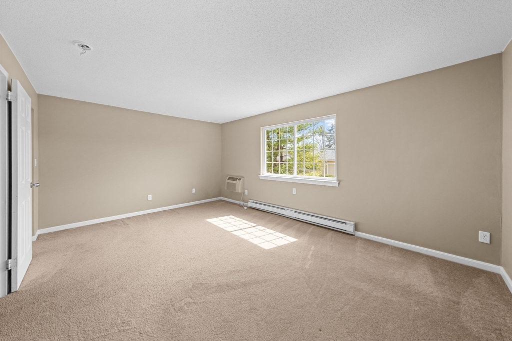 741 Washington St, Easton