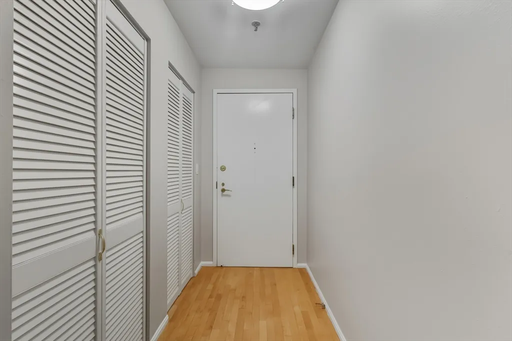 350 North, North End