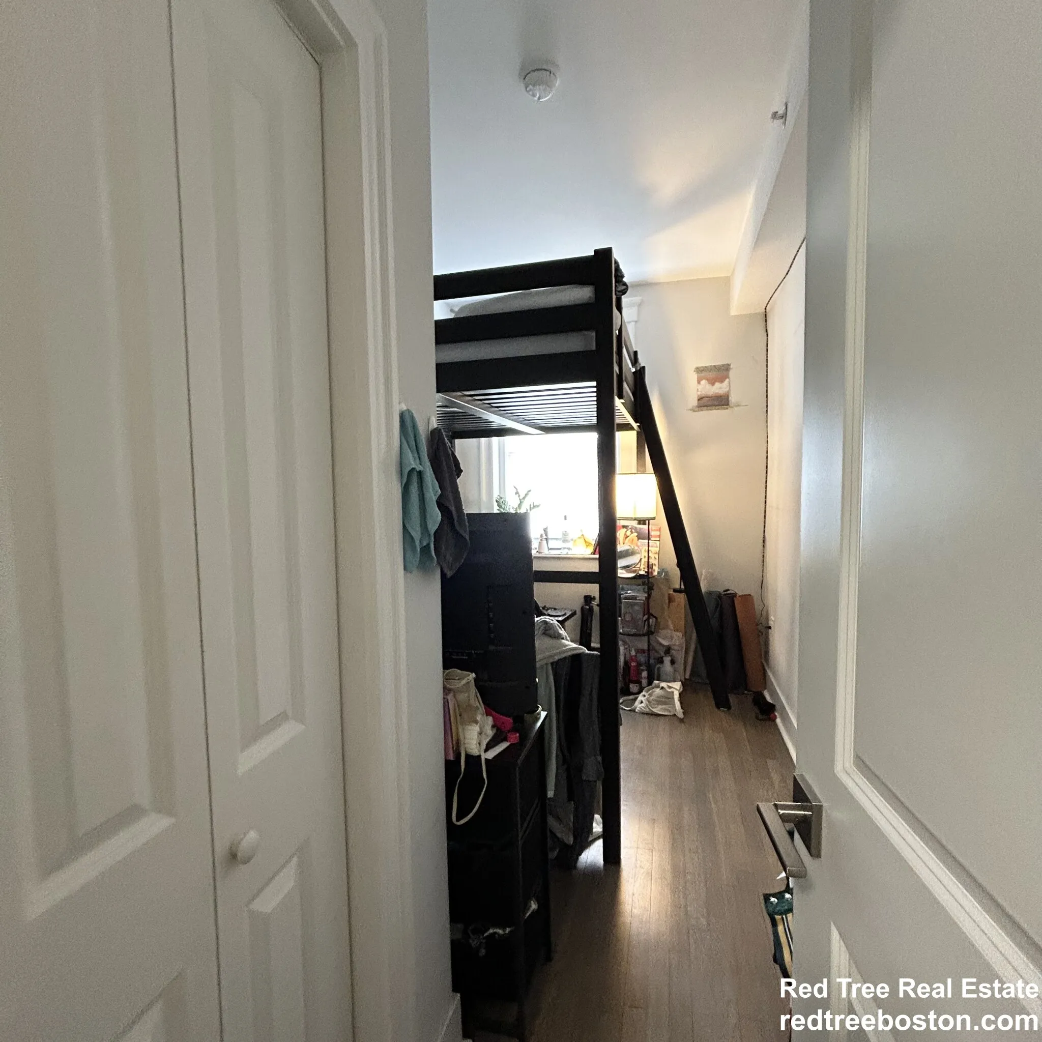 81 Park Dr, Fenway
