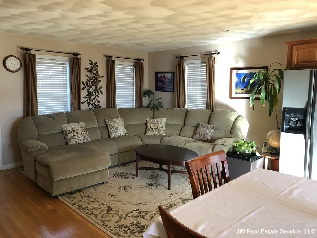 111 Oxford St, Revere