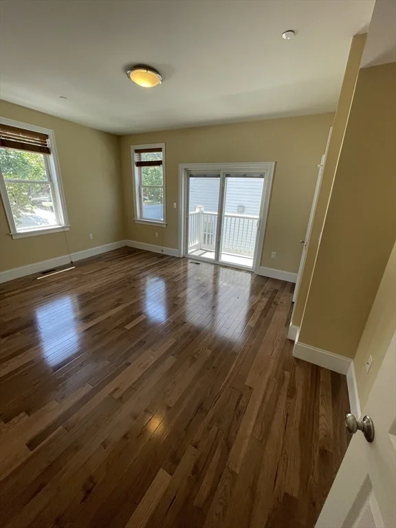 7 Wendell Pl, South Boston