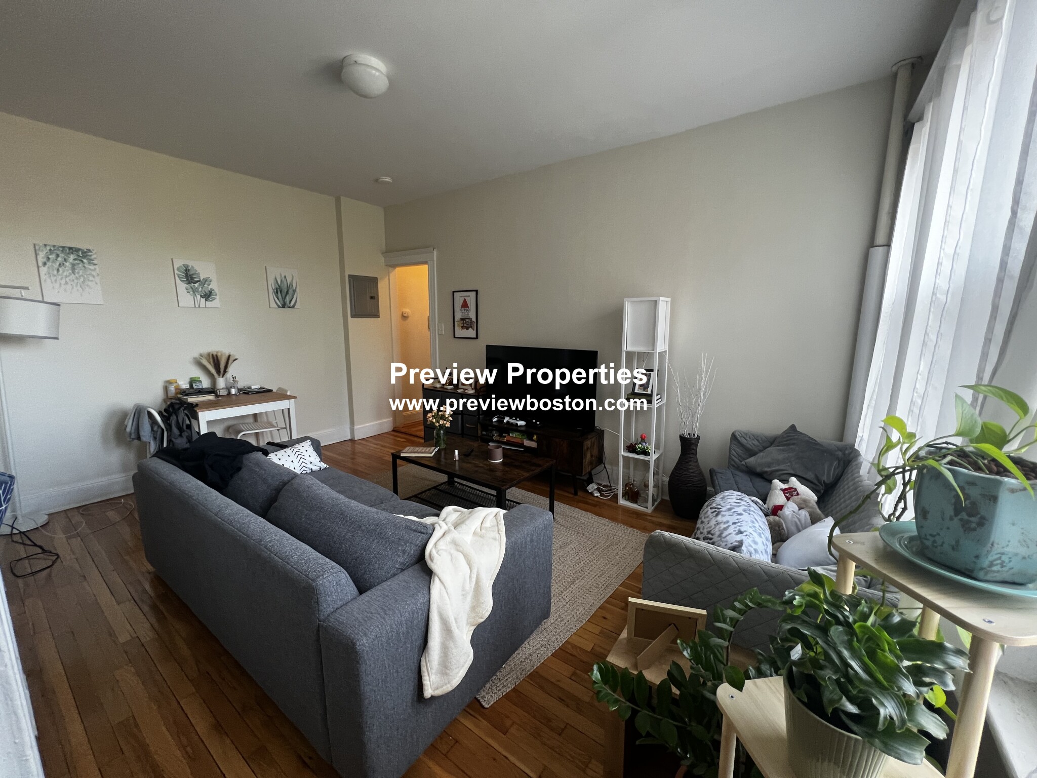 1626 Commonwealth Ave, Brighton