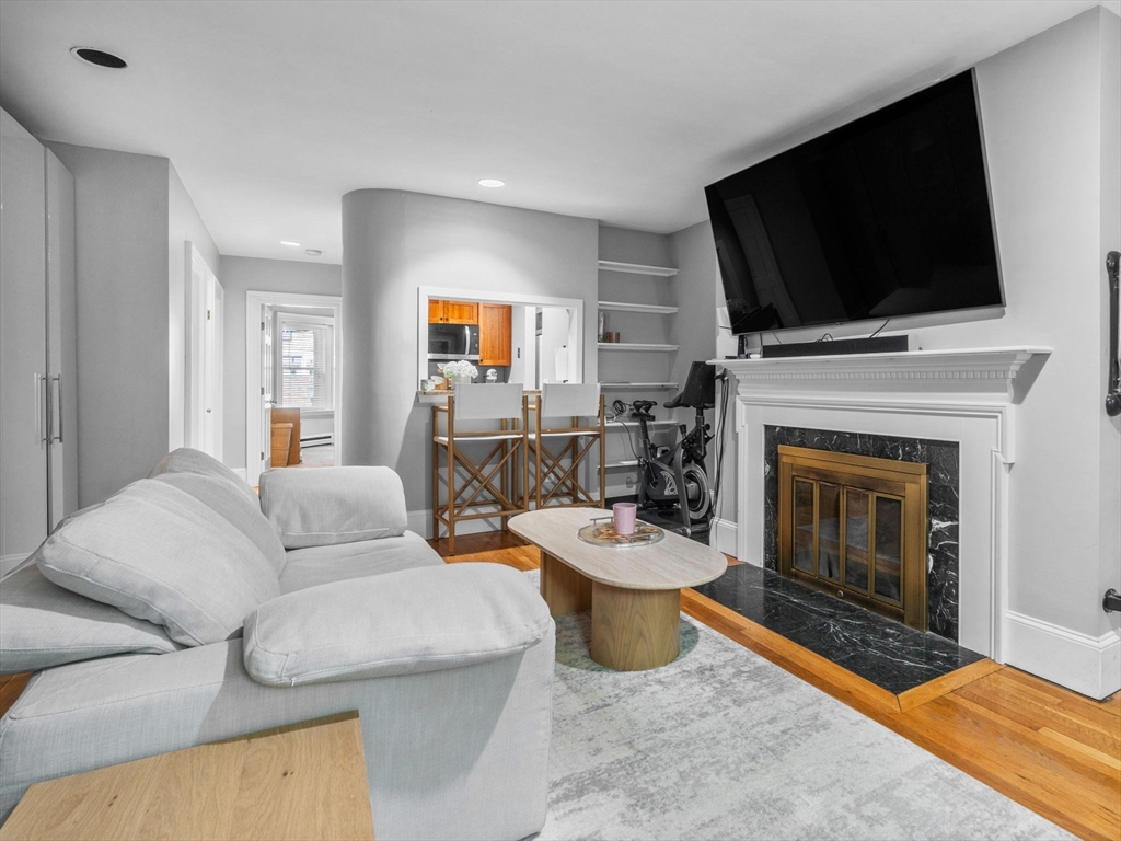 19 Greenwich Park, South End