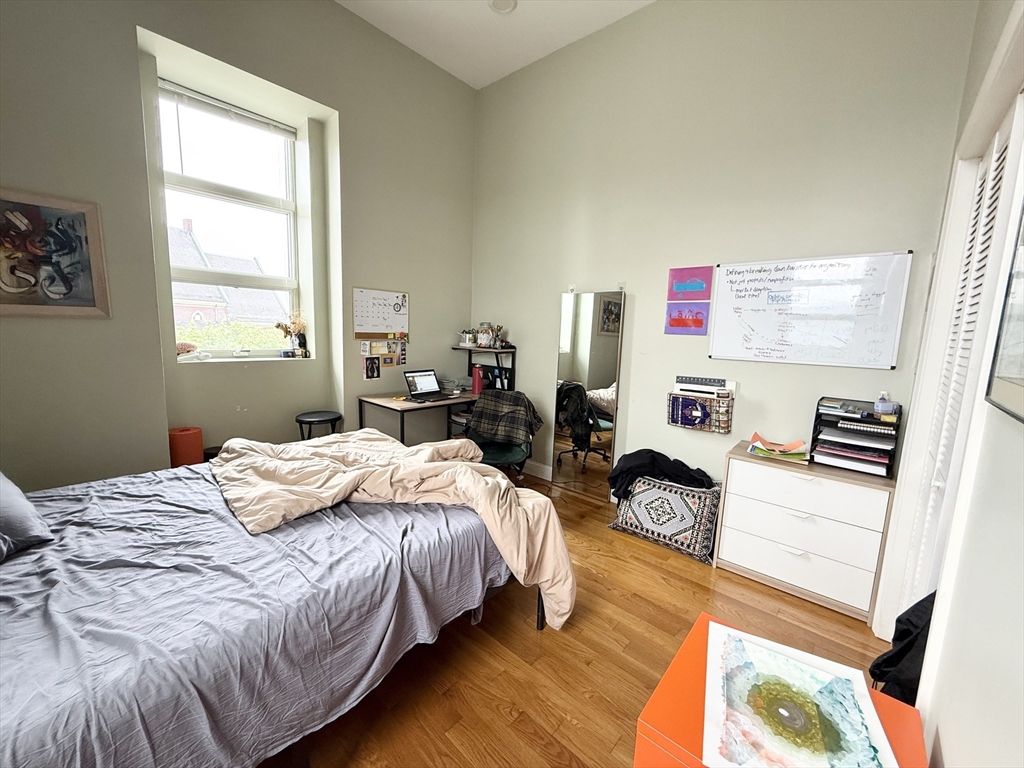 409 Dudley St, Roxbury