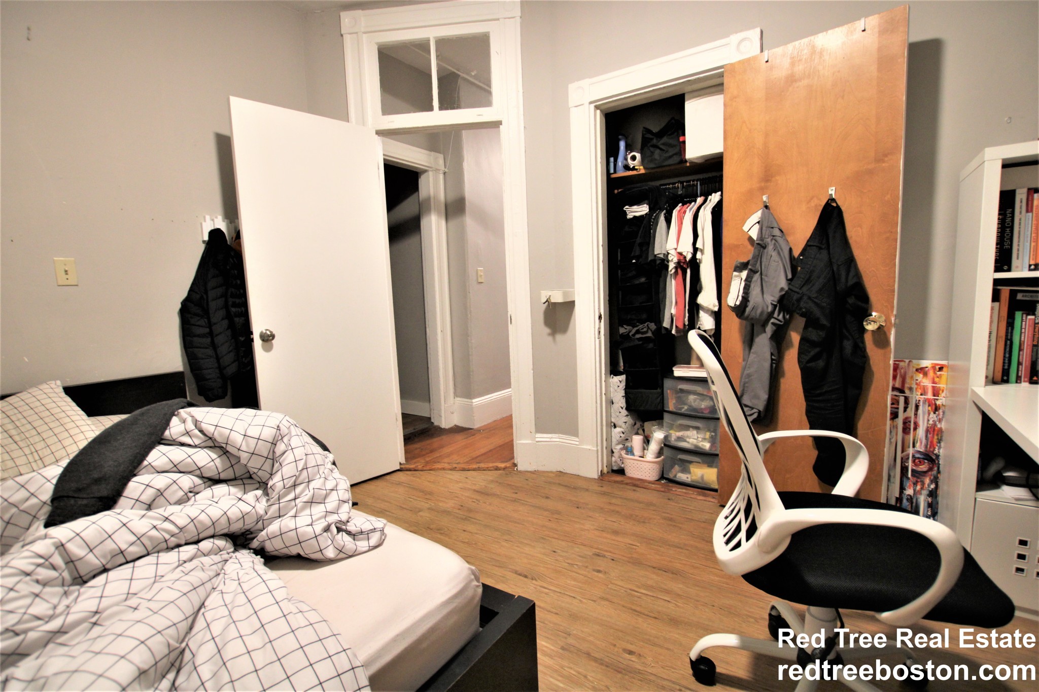 8 Sunset St, Mission Hill