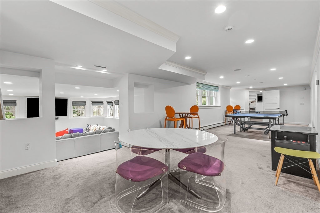 22 Chadwick Rd, Weston