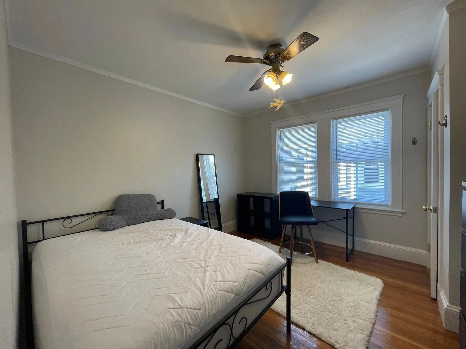19 Frederick Ave, Tufts University