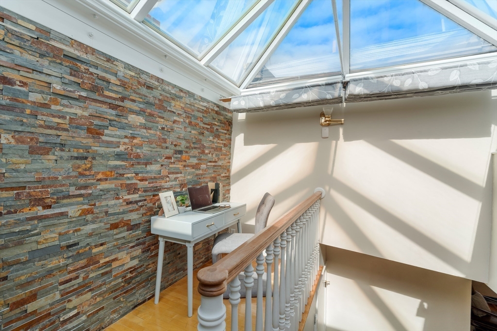 458 Beacon St, Back Bay