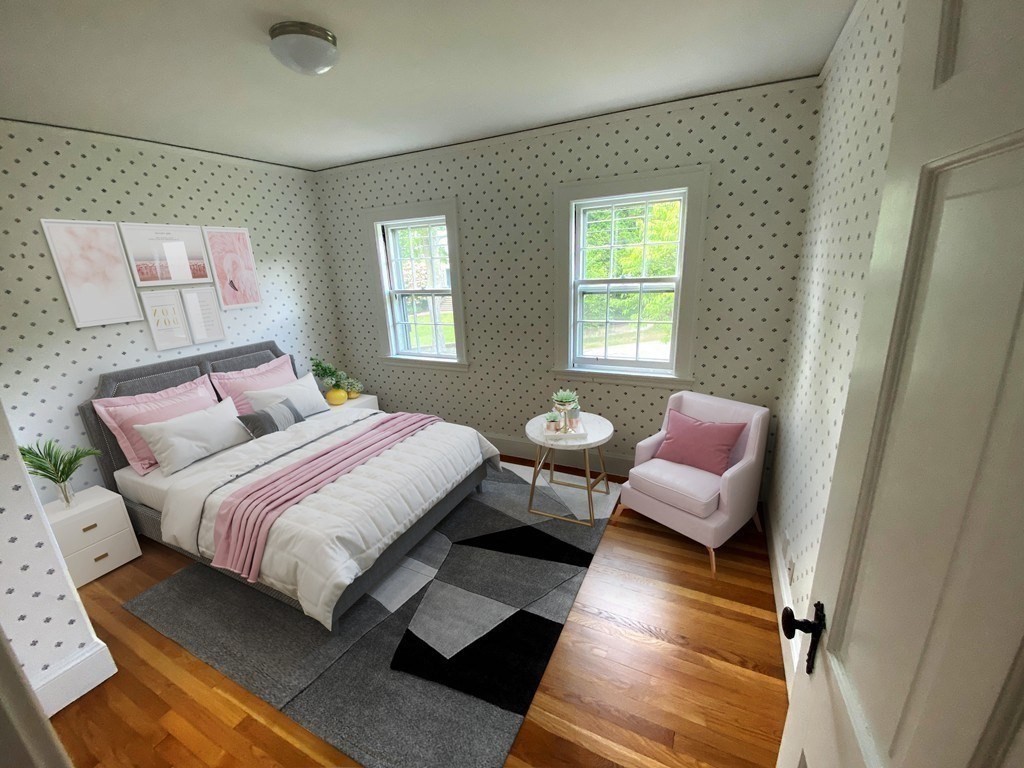 6 Surrey Rd, Newtonville