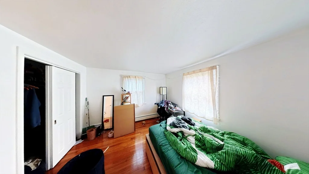 8 Kenwood St, Cambridgeport
