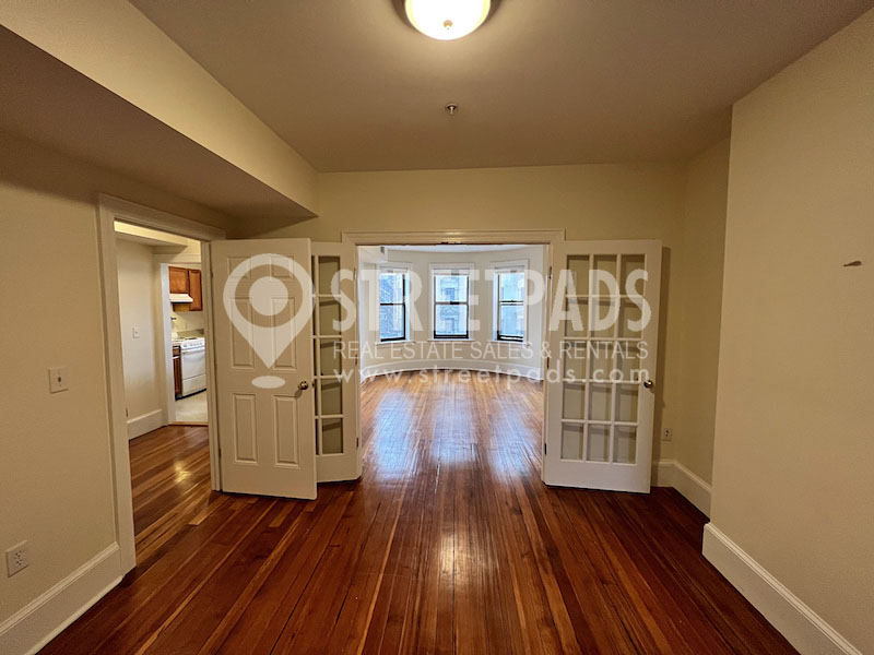 881 Massachusetts Ave, Central Square