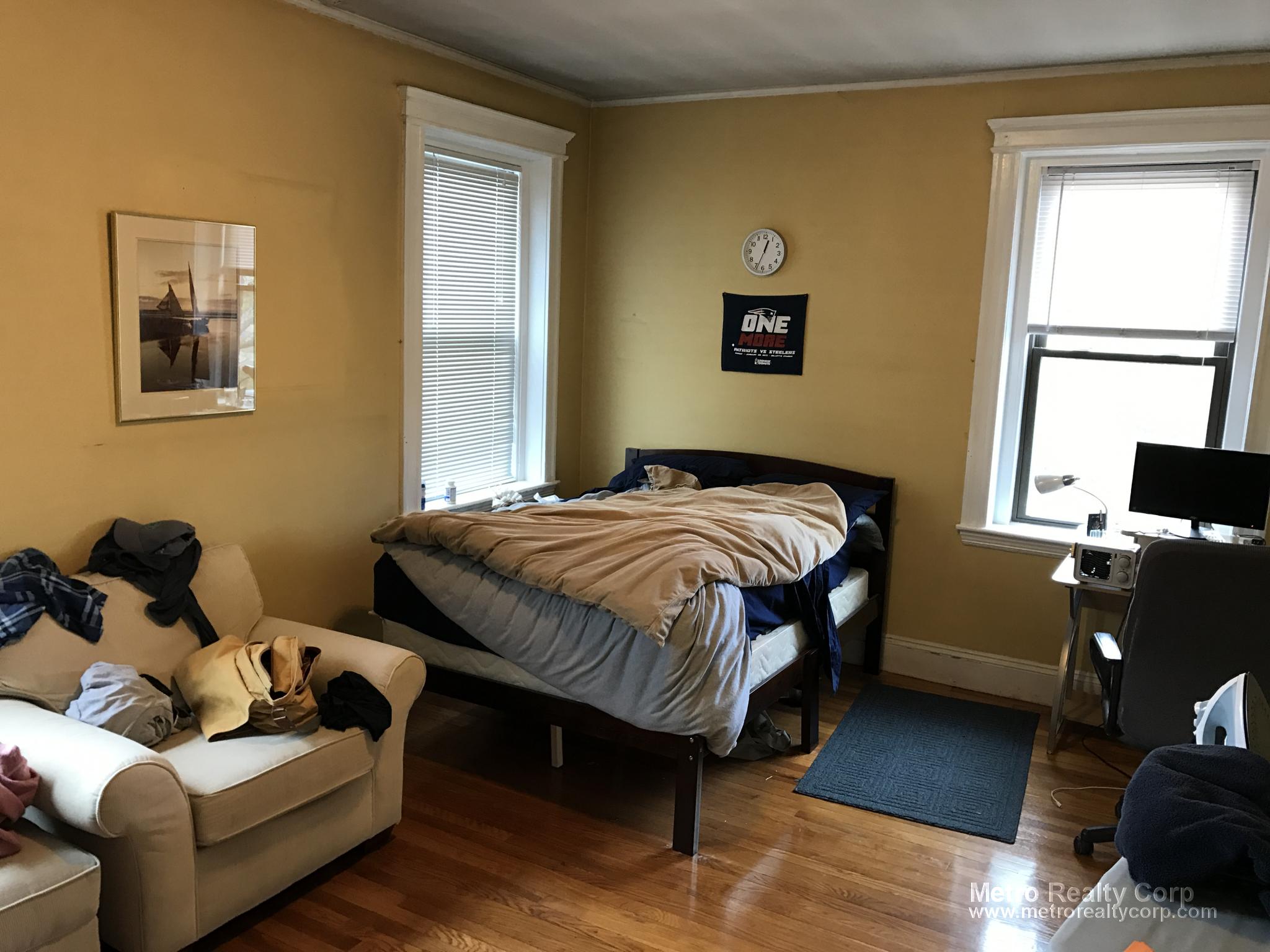 12 Greenway Ct, Coolidge Corner