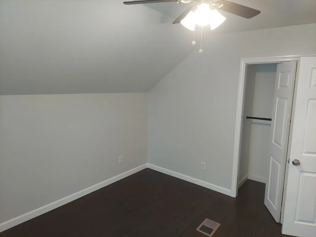 8 Phillips St, Attleboro