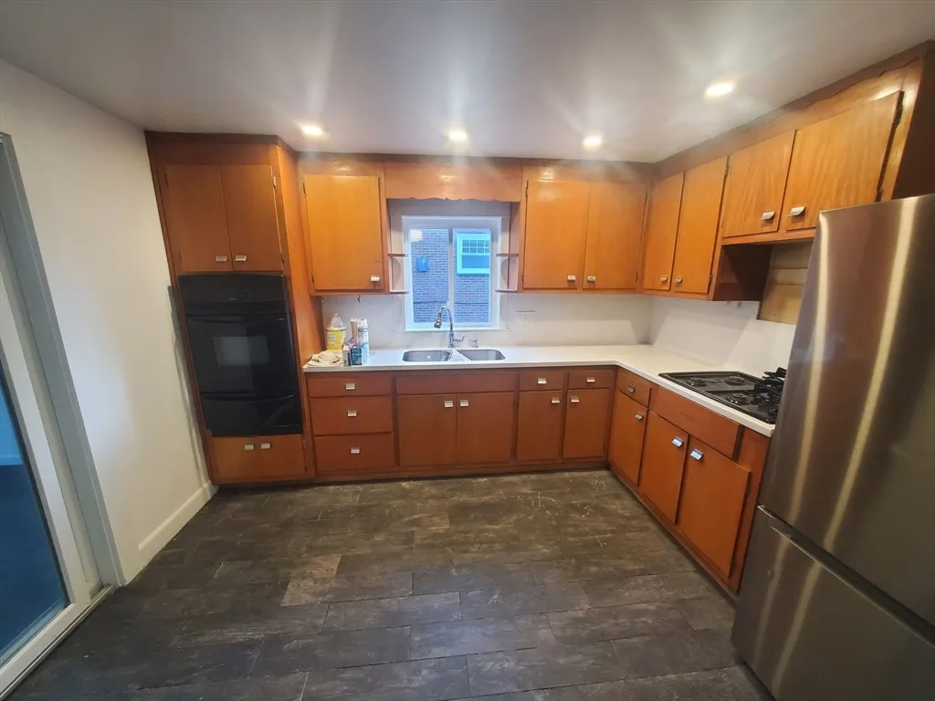 18 Denny St, Dorchester