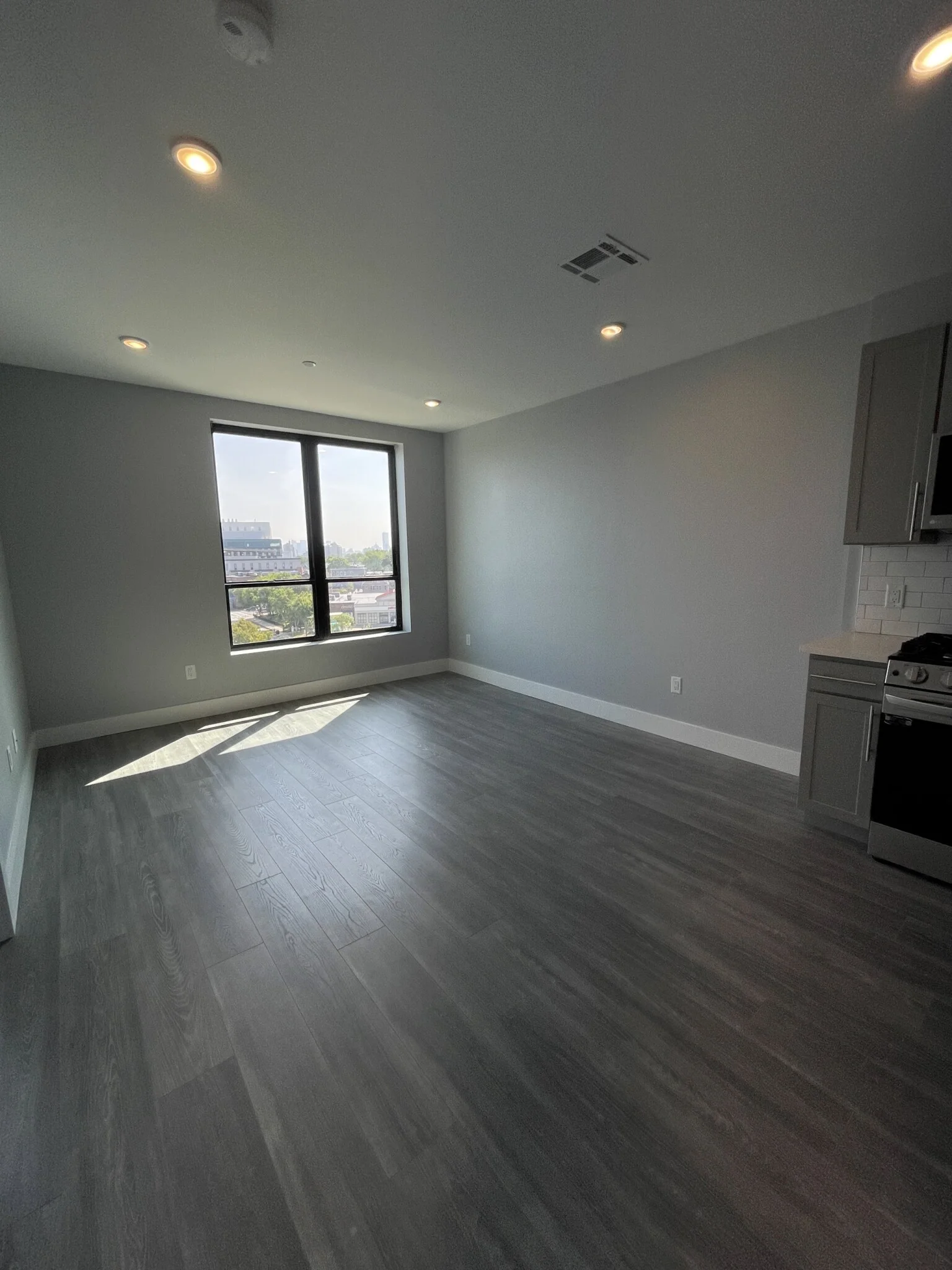 365 Western Ave, Brighton