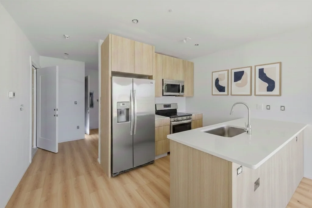 1035 Commonwealth Ave, Allston