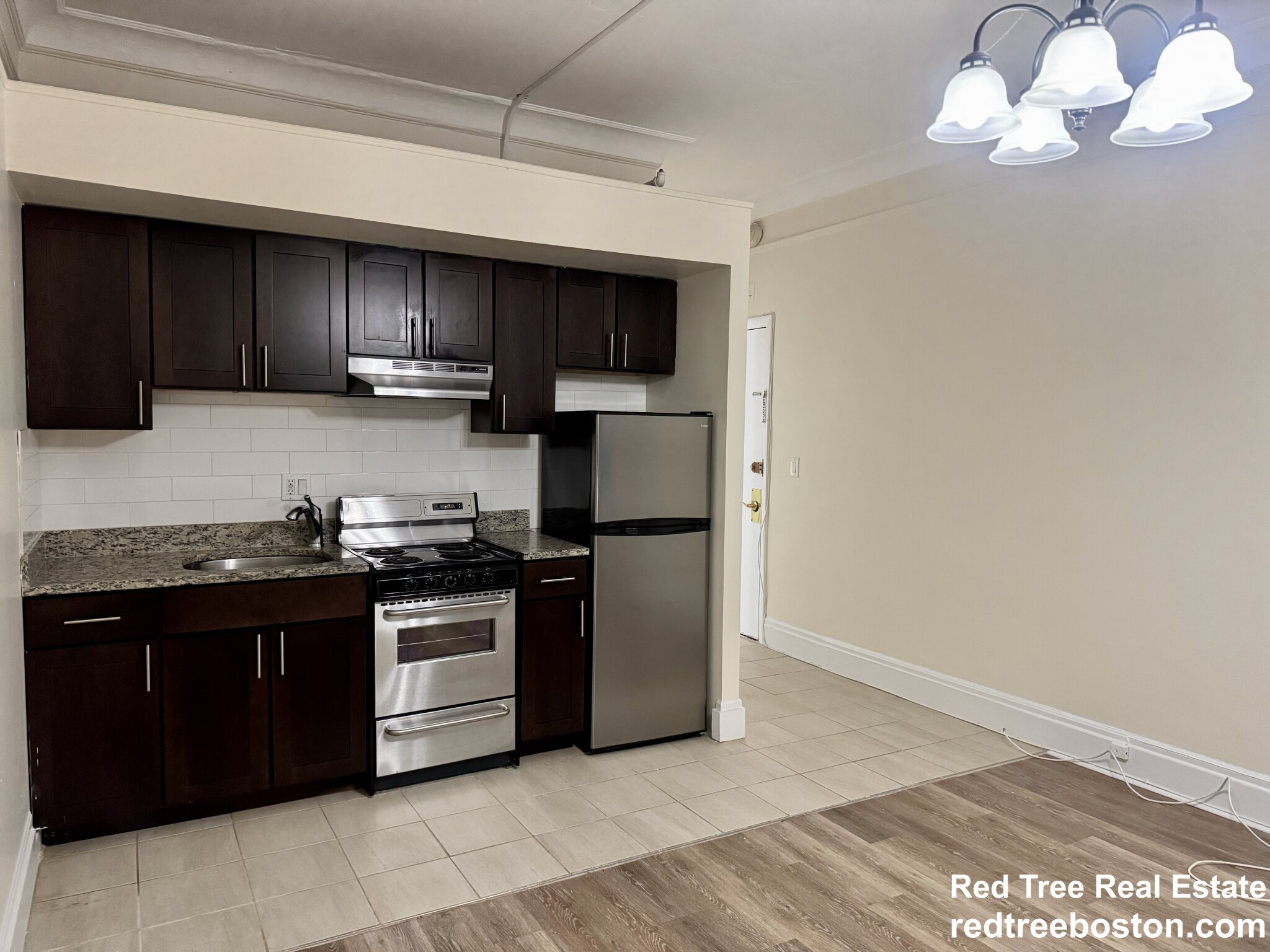 62 Boylston St, Midtown