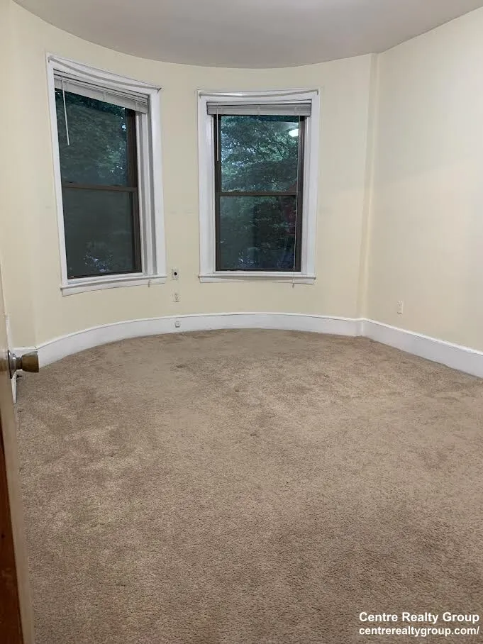 39 Saint Paul St, Coolidge Corner