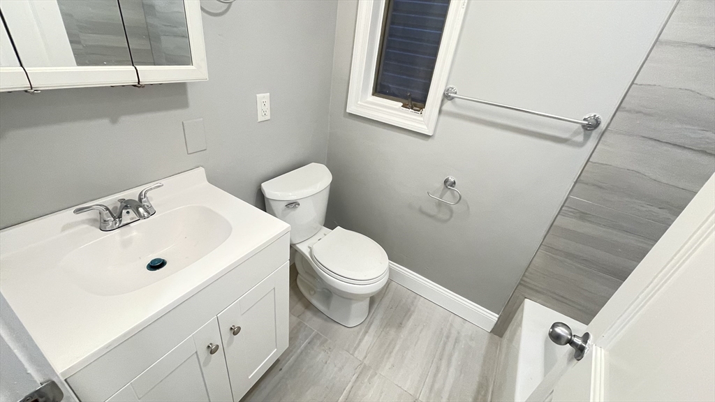 24 Howell St, Dorchester