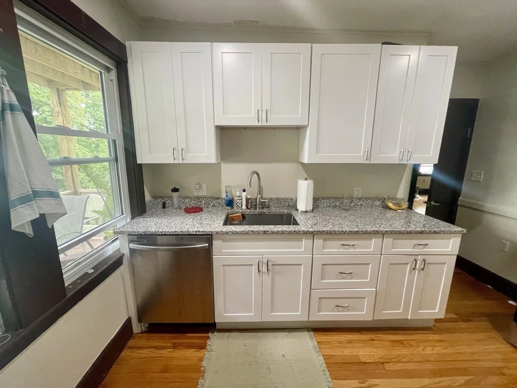 49 Breck Ave, Brighton