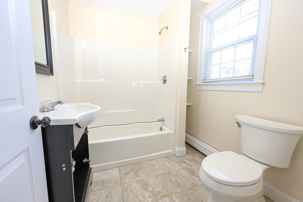 18 Pacific St, Rockland