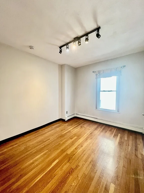 417-419 Ferry St, Everett