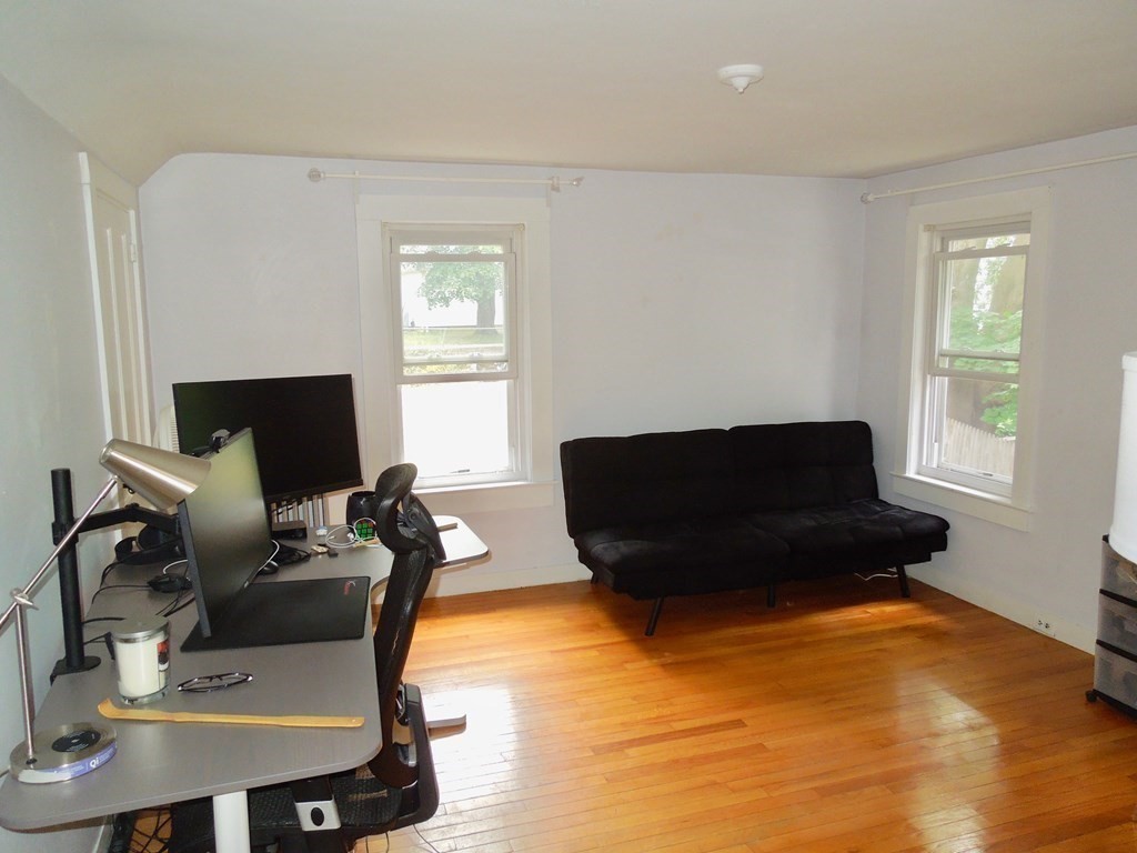 301R Court St, Plymouth