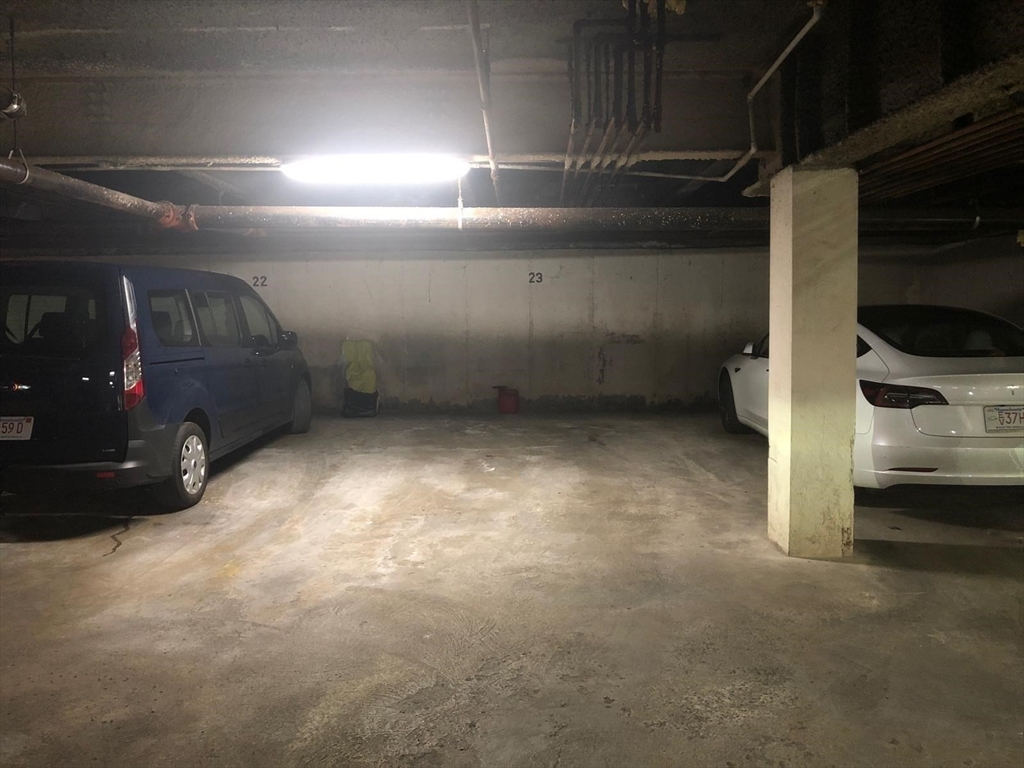 390 Broadway, Winter Hill