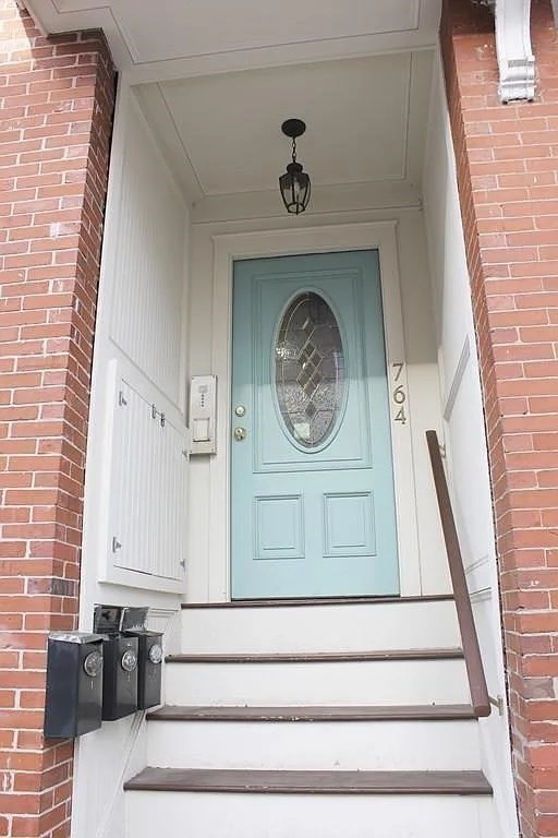 764 East 6th St, South Boston