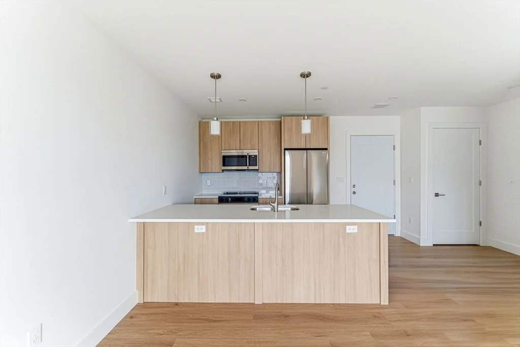 1035 Commonwealth Ave, Allston