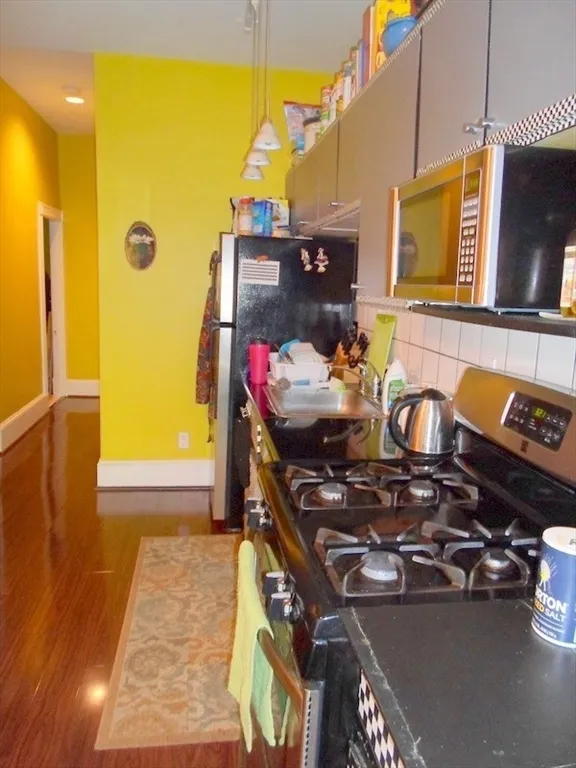 1530 Cambridge St, Mid-Cambridge