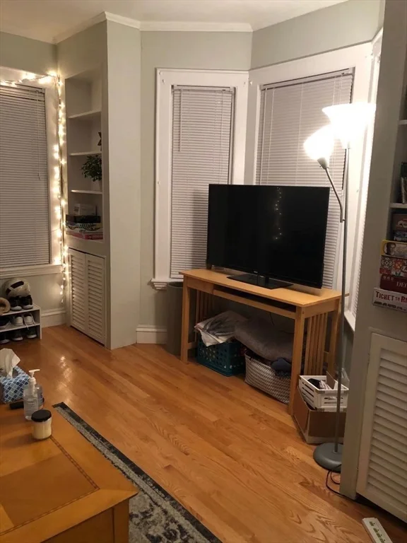 72 Boston Ave, Medford