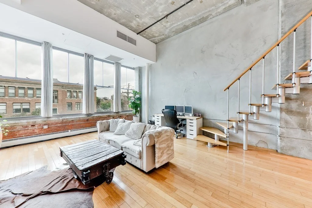 156 Porter St, East Boston