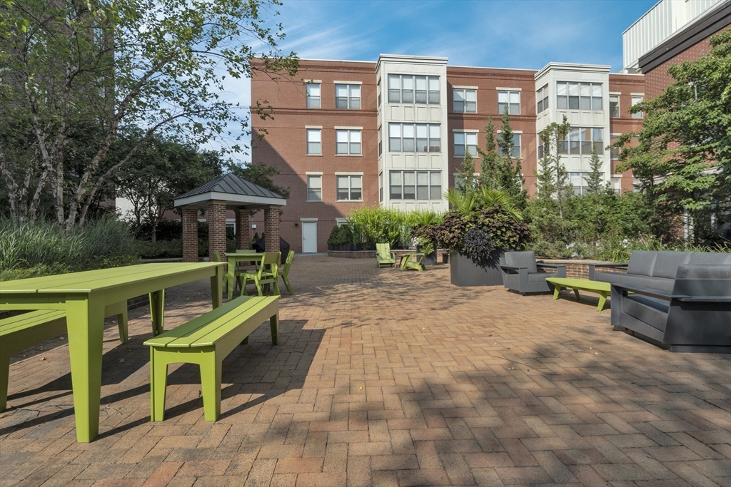 1166 Washington St, South End