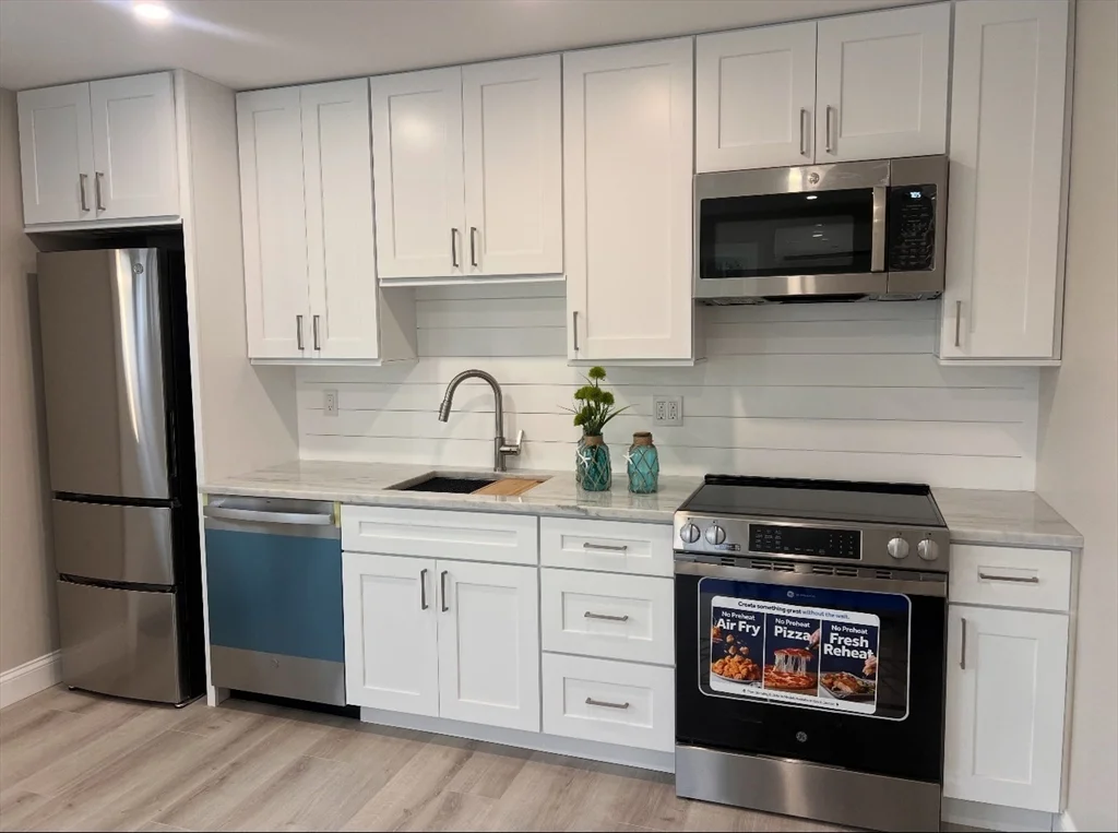 112 West Main, Barnstable