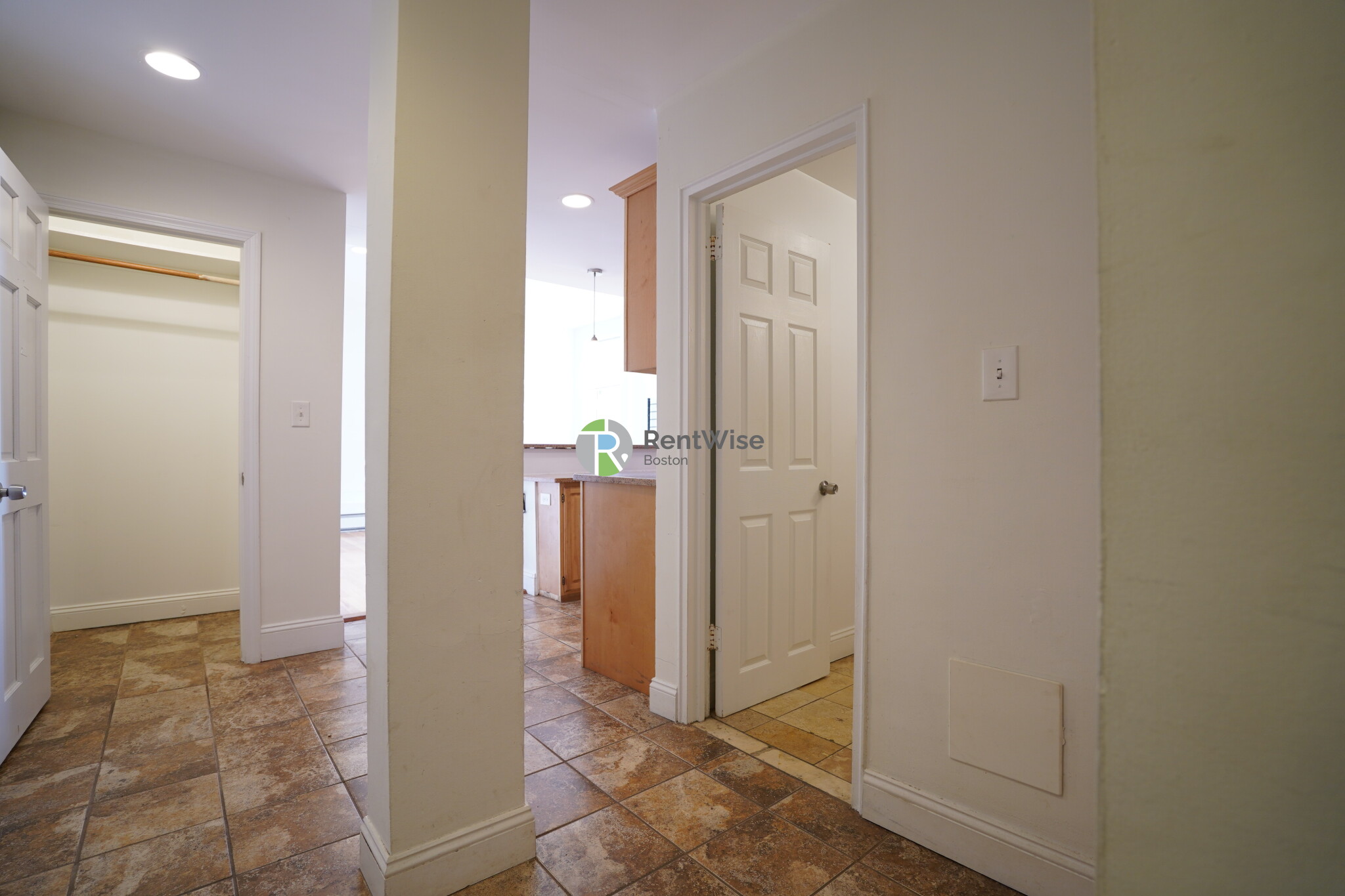 1322 Commonwealth Ave, Brighton