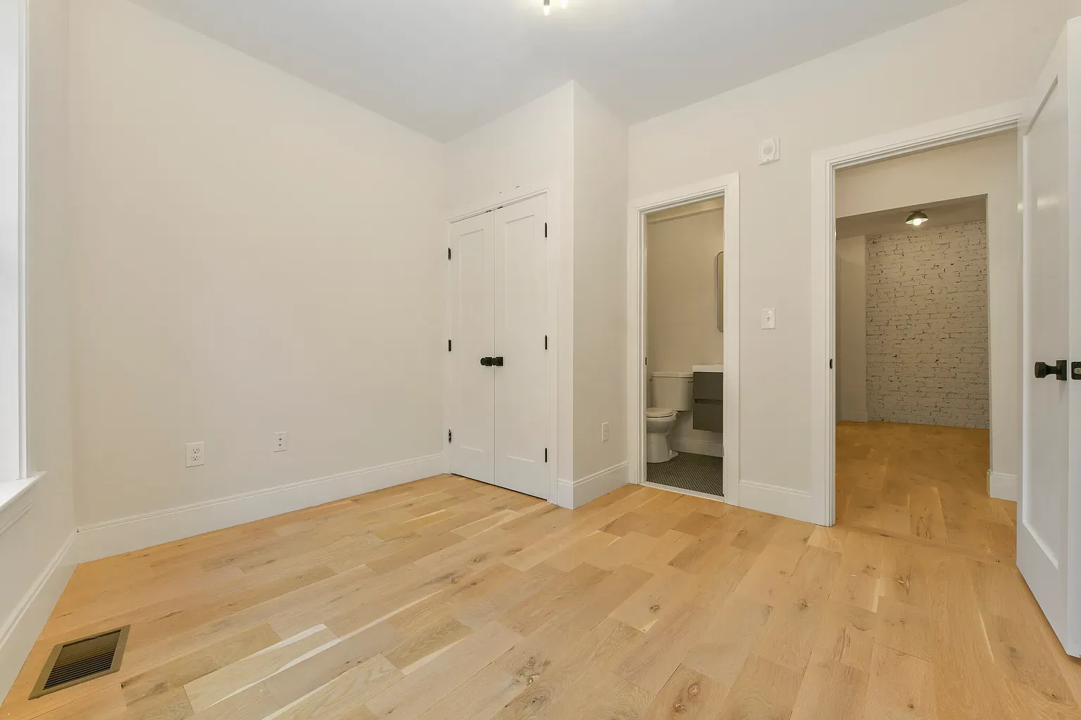 200 Maverick St, East Boston