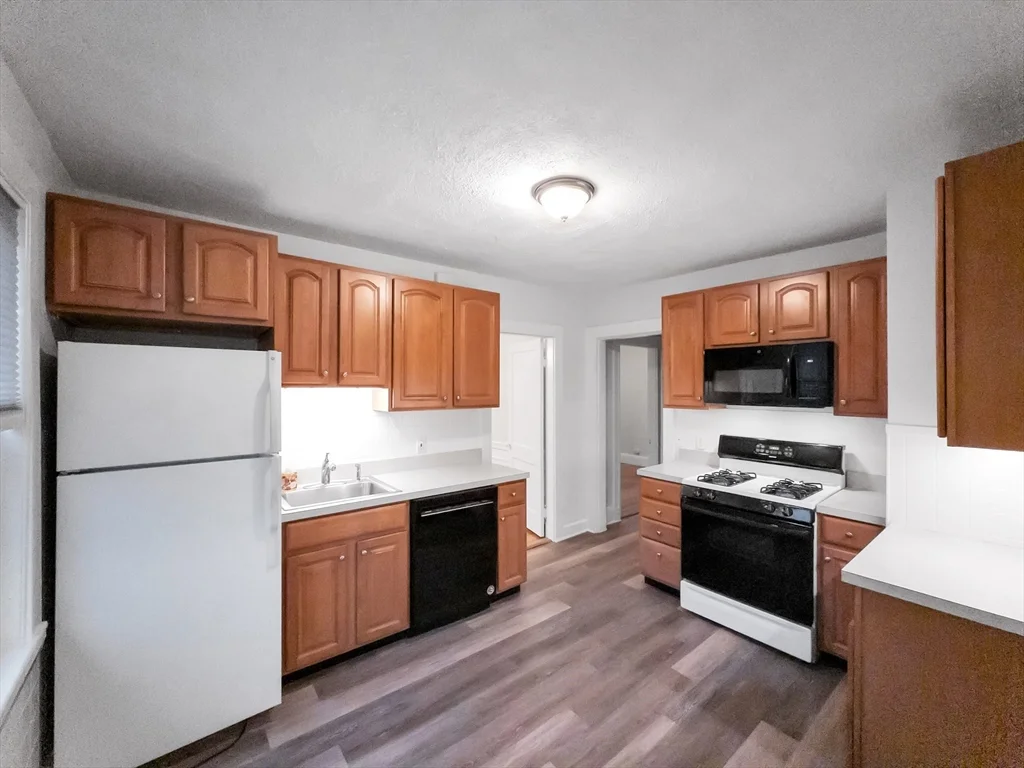 21 Bradwood St, Roslindale