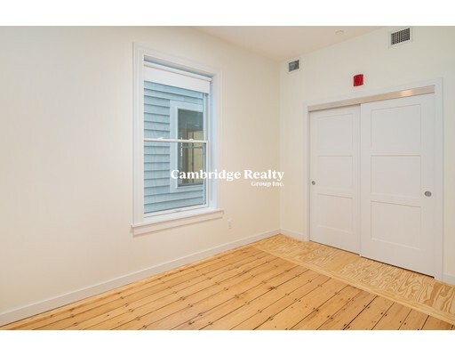 22 Magazine St, Cambridgeport