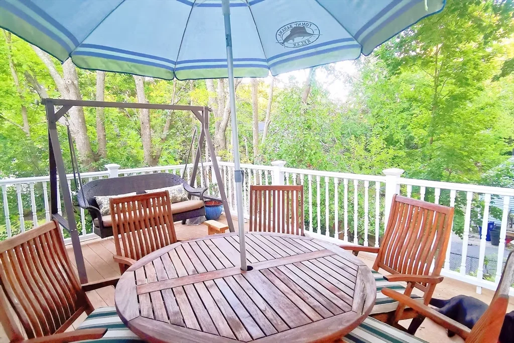 328 Blue Hill Ave, Milton