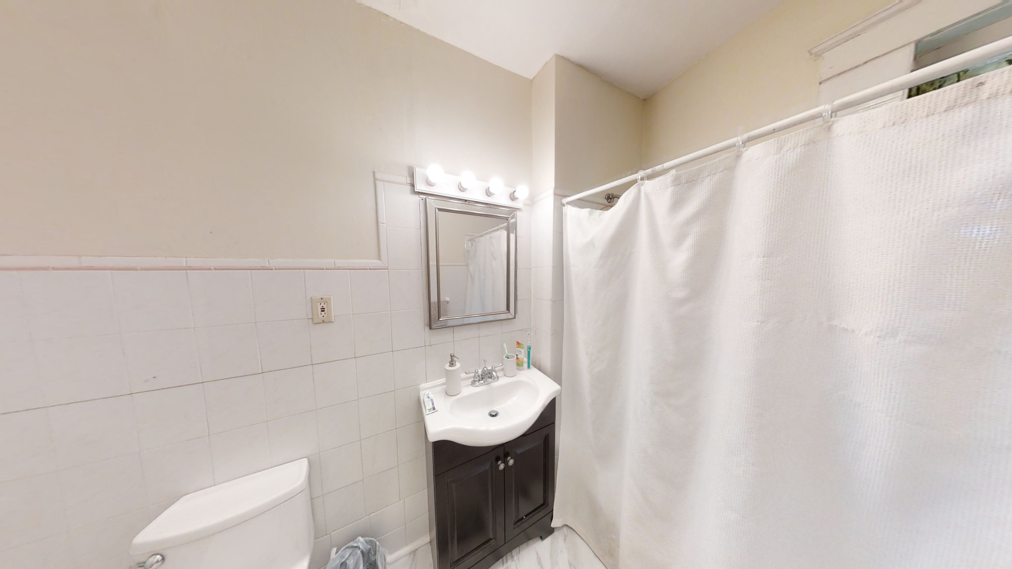 52 Cummings Rd, Brighton