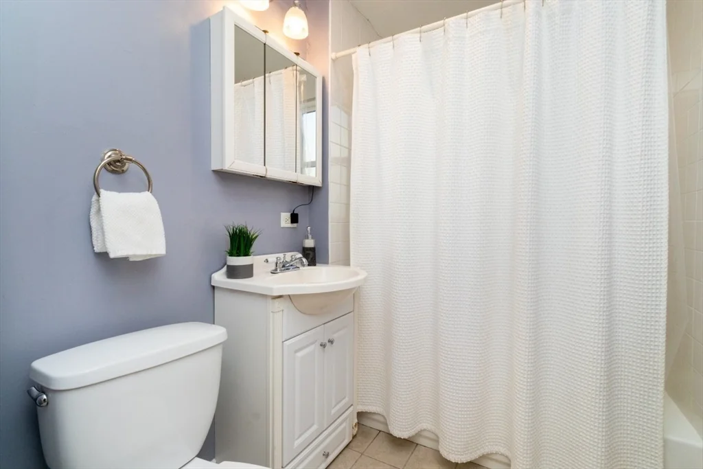 23 Wenham St, Jamaica Plain