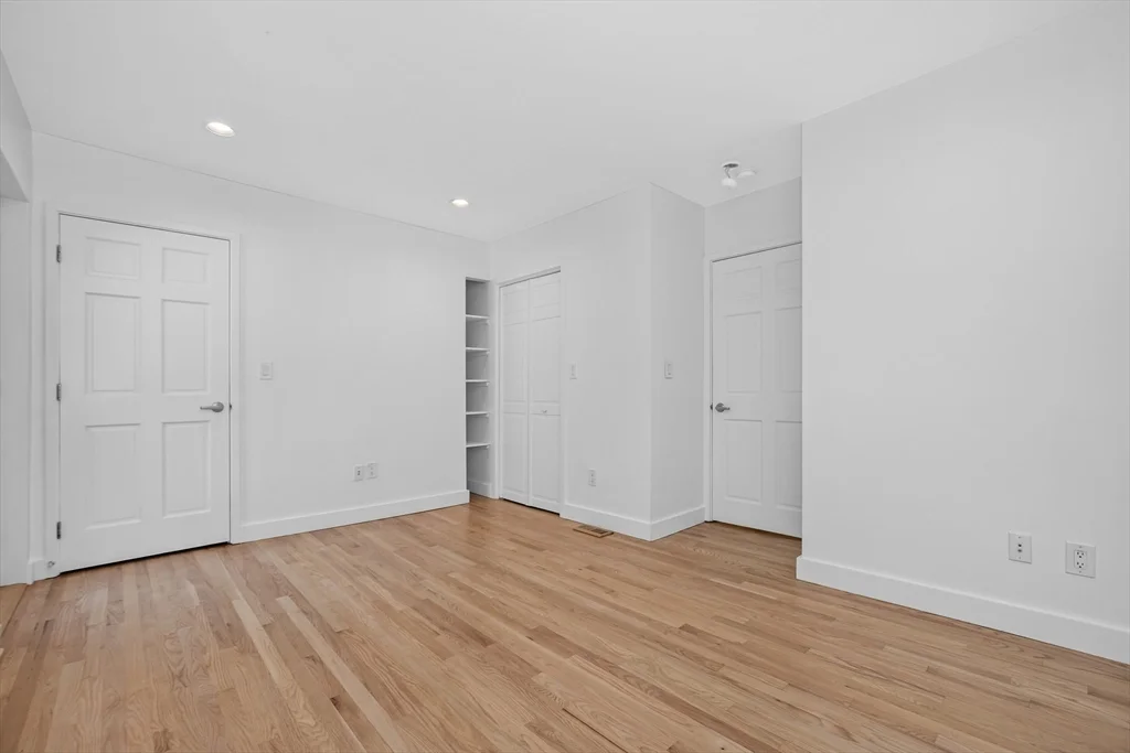 131 Warren Ave, South End